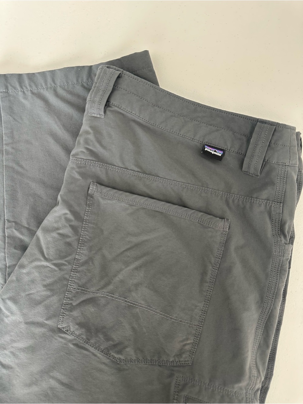 Patagonia Men’s Quandry Pants in Forge Grey Size 38
